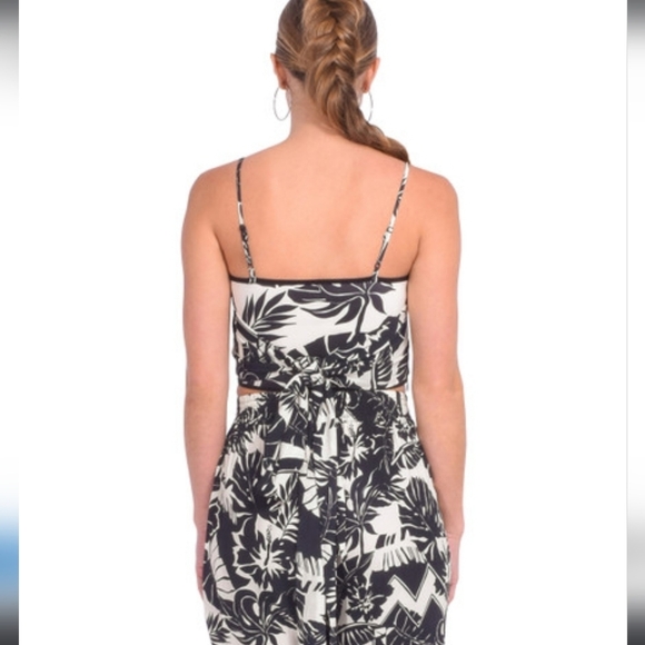 Le‎ Superbe, Crepe Floral Print Luau Tube Top, Black & White, Size M/L - Picture 4 of 14